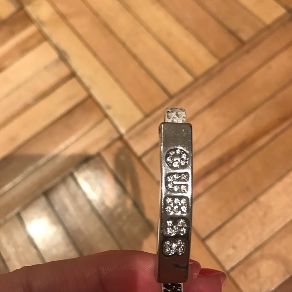 Guess bracelet nwot - Picture 4 of 6